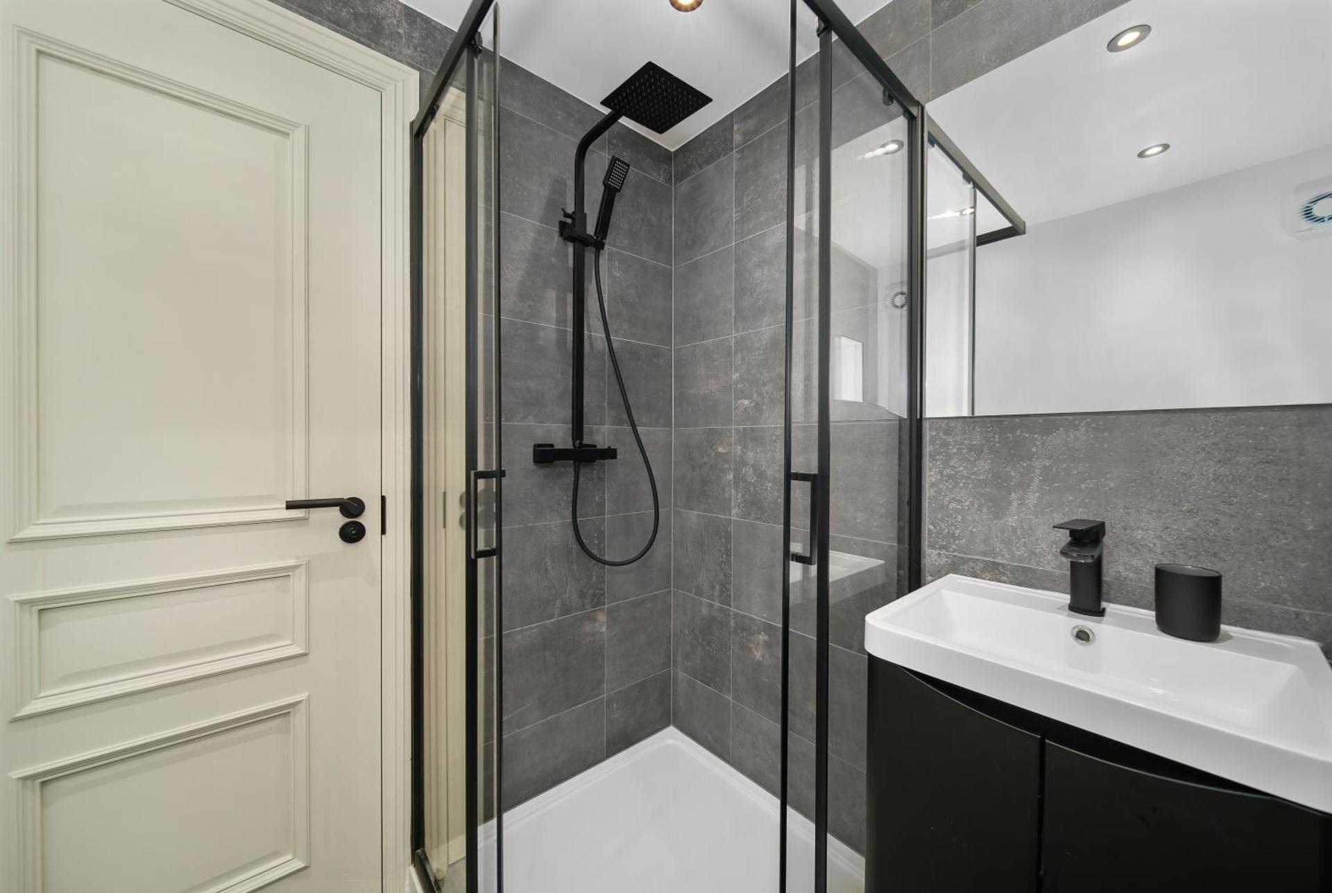 Nine Elms City Suites