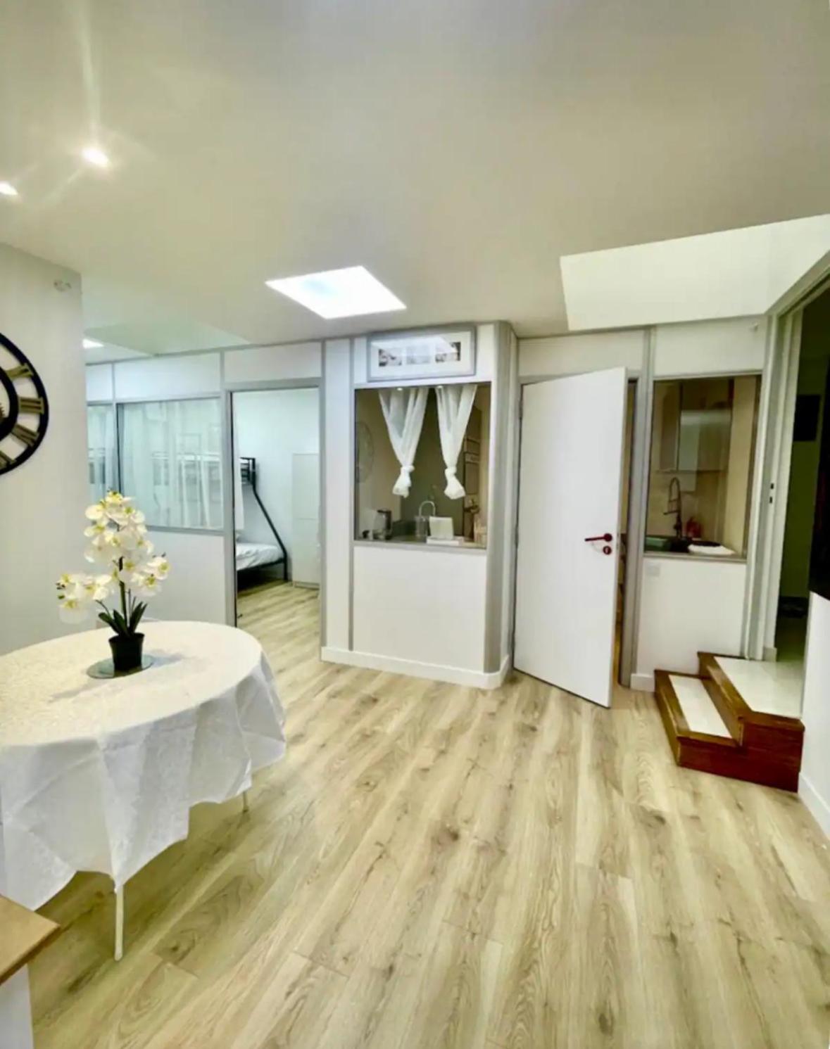 Parisian Spacious 70m2 Flat Near Eiffel Tower