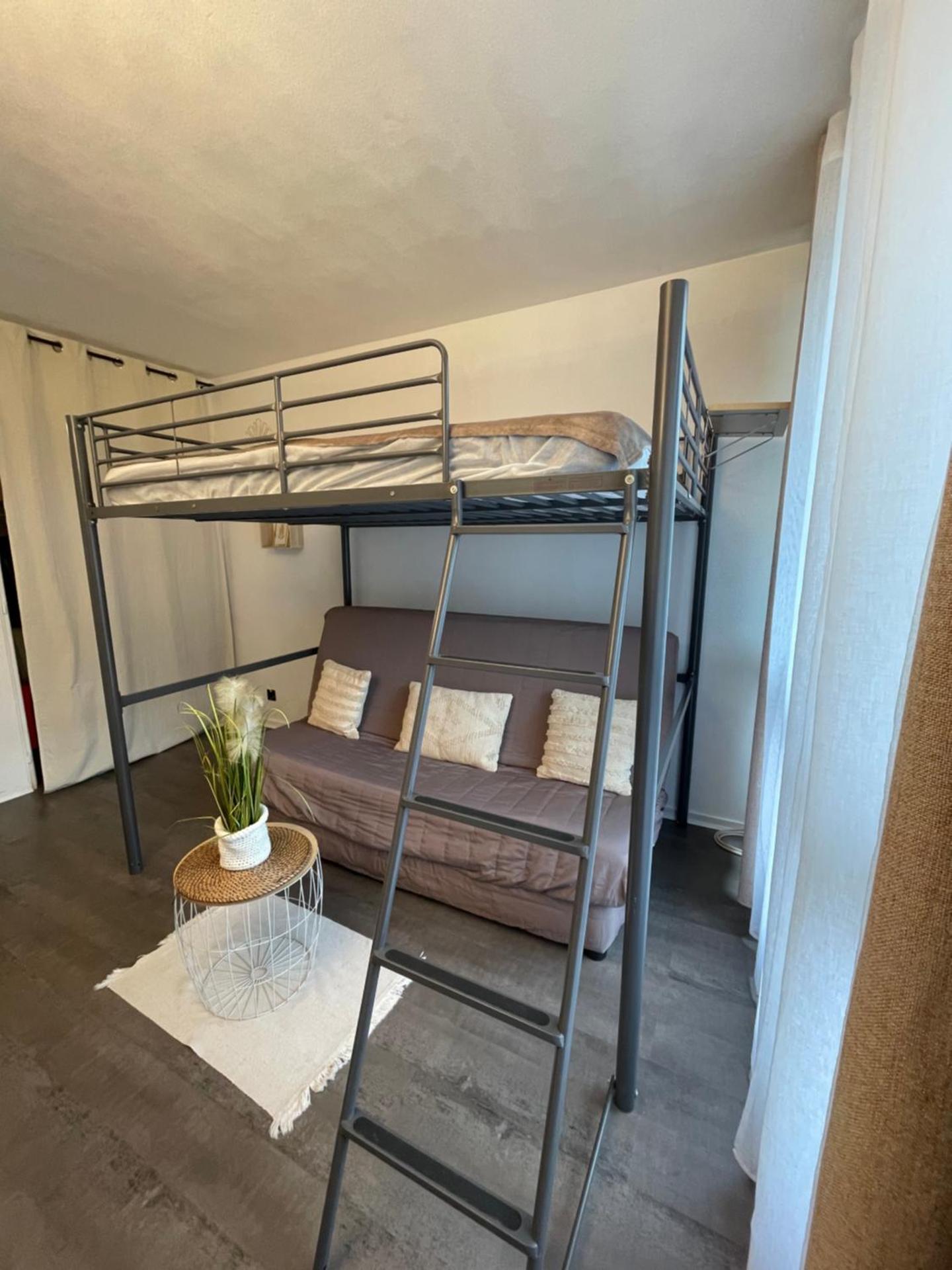 Villard-de-lans studio au pied des pistes pour 4 pers