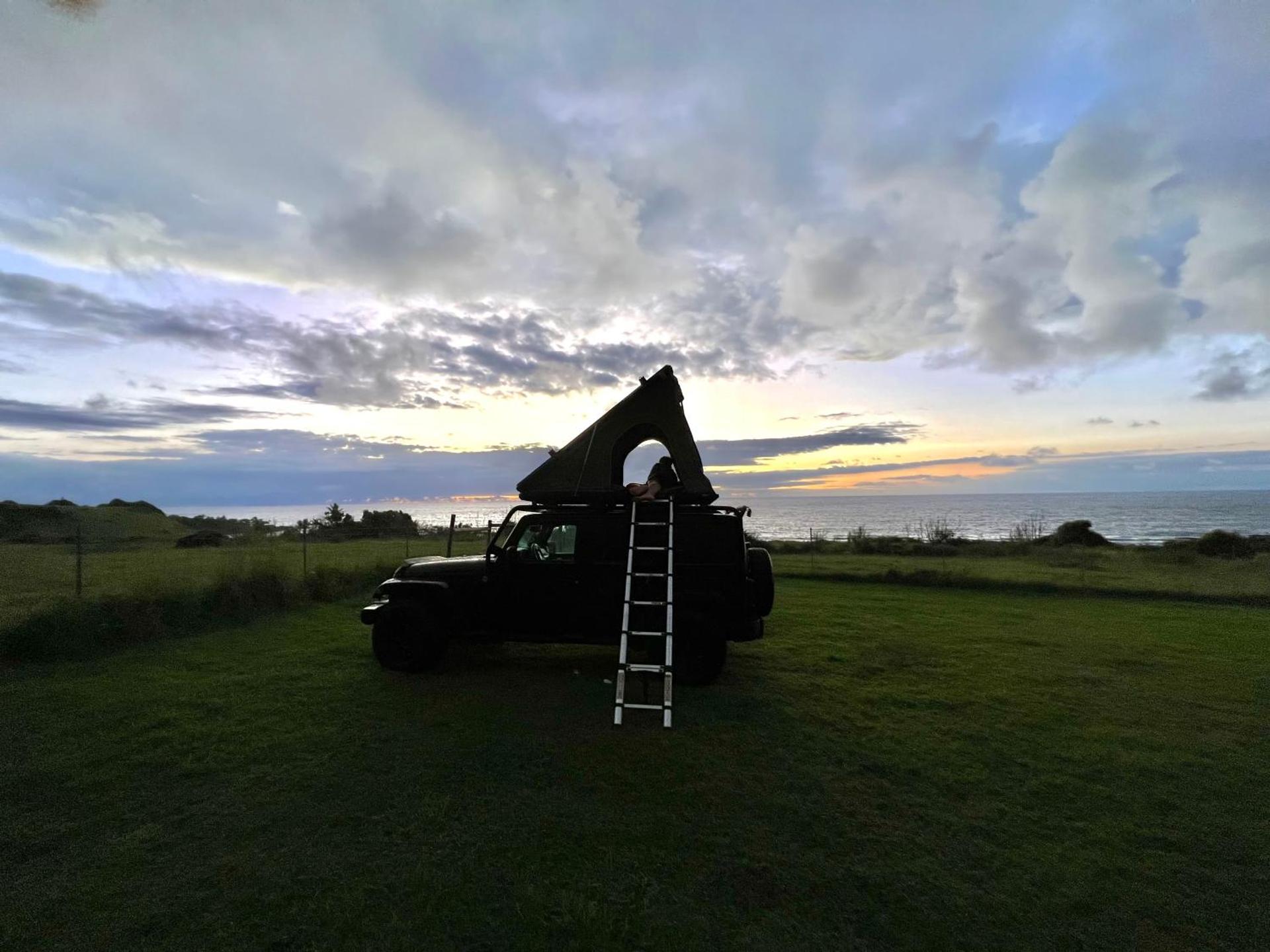 CampCar Maui Jeeps SUVs Hybrid Camper van Rentals with equipment and Travel Advice