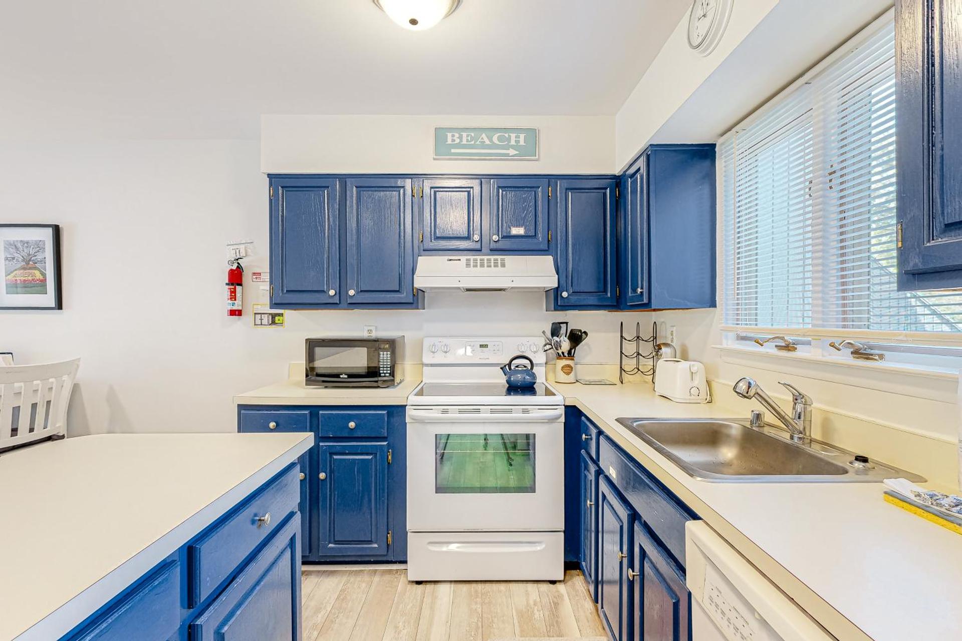 Sea Colony --- 3404 Round Robin Way