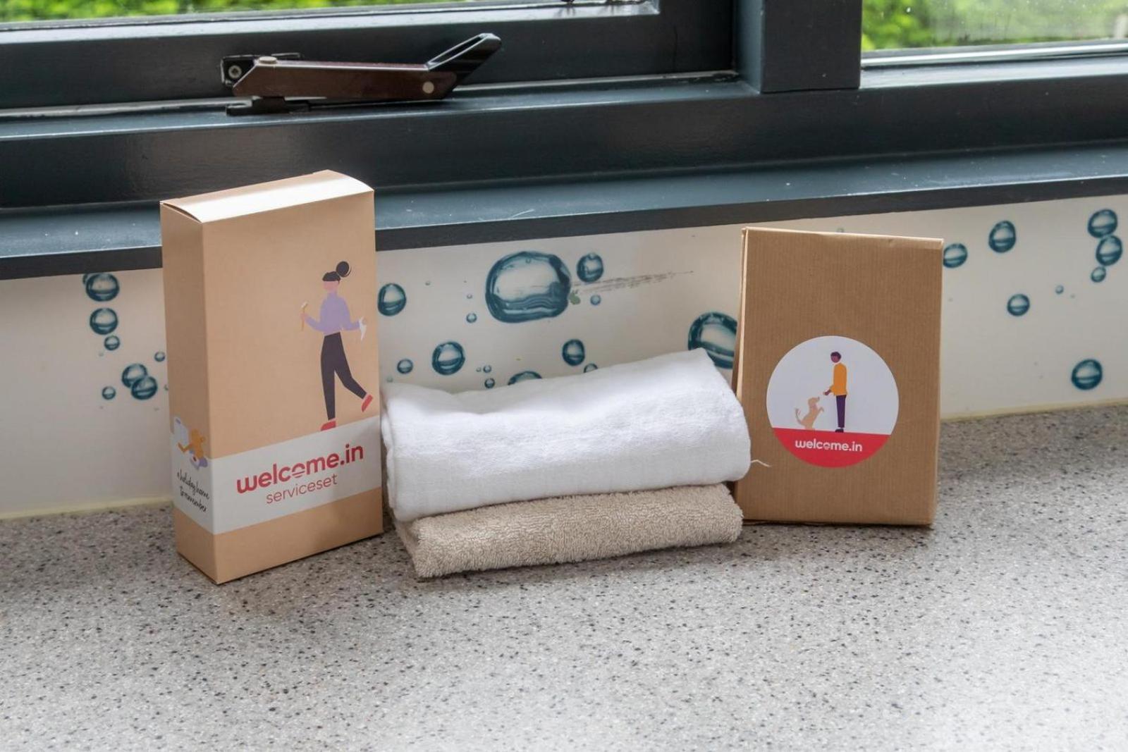 Welcome in - Strandhuis Schoneveld, zonnige en ruime tuin met speeltoestel