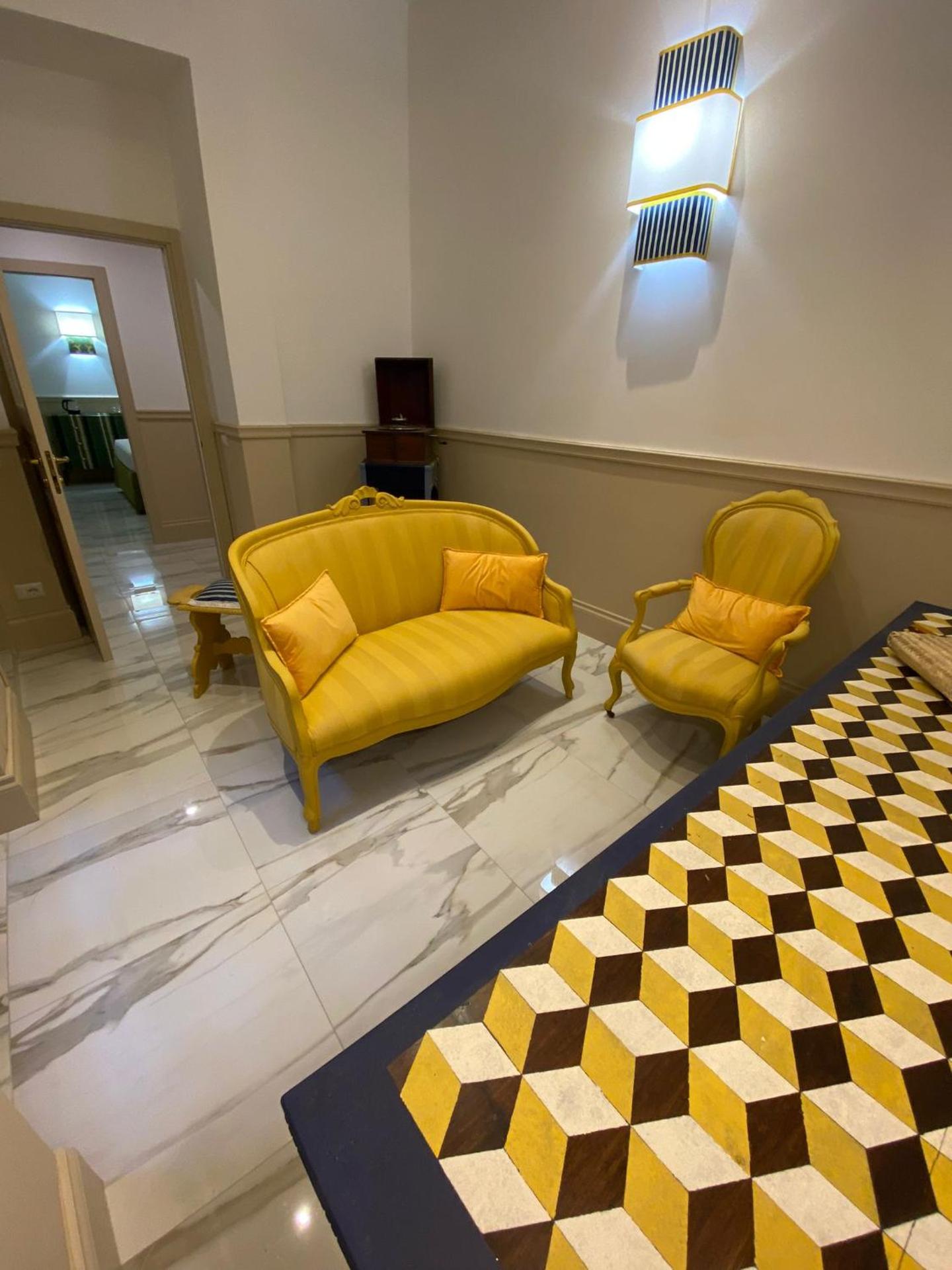 Communal lounge/ TV room