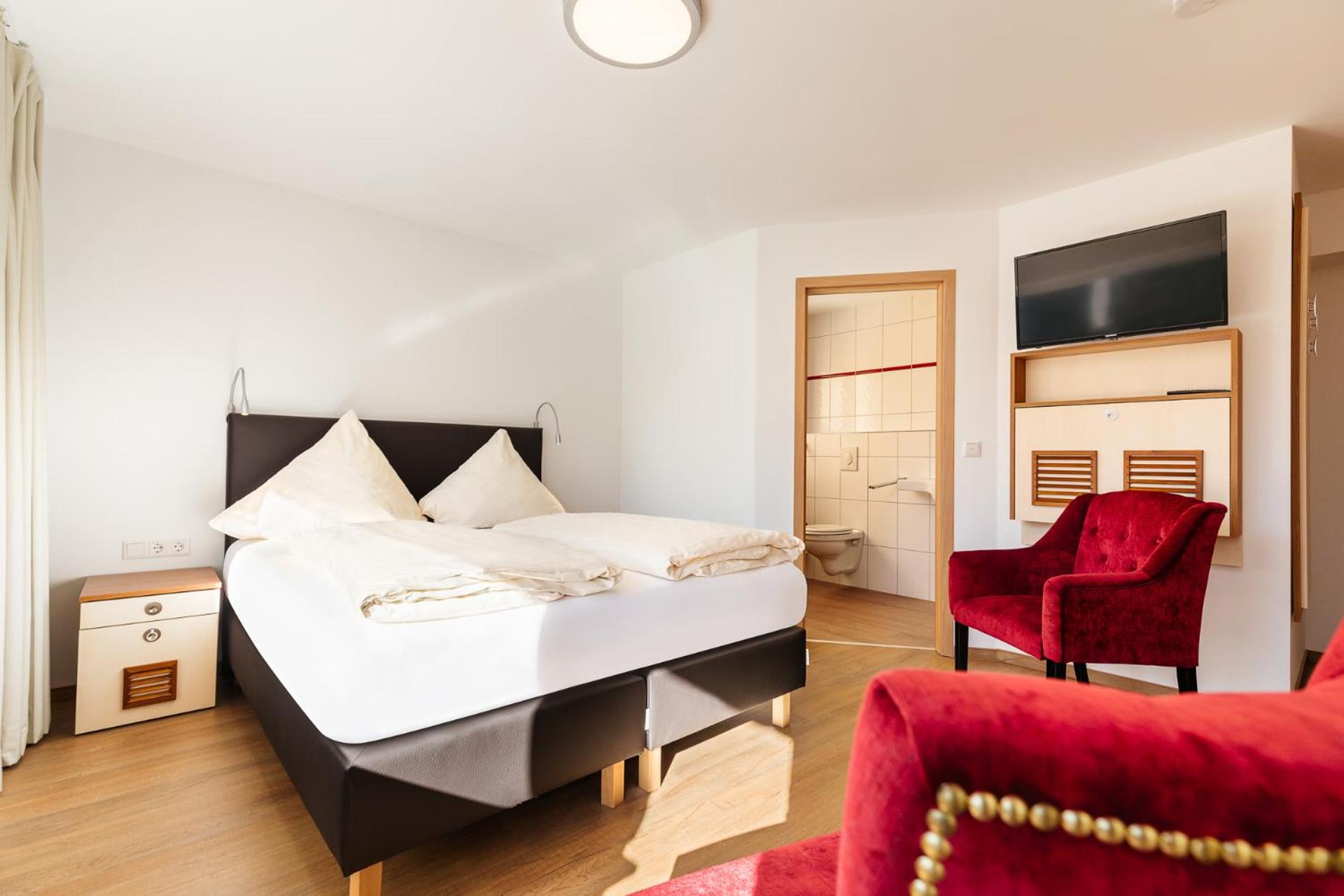 Photo of the whole room