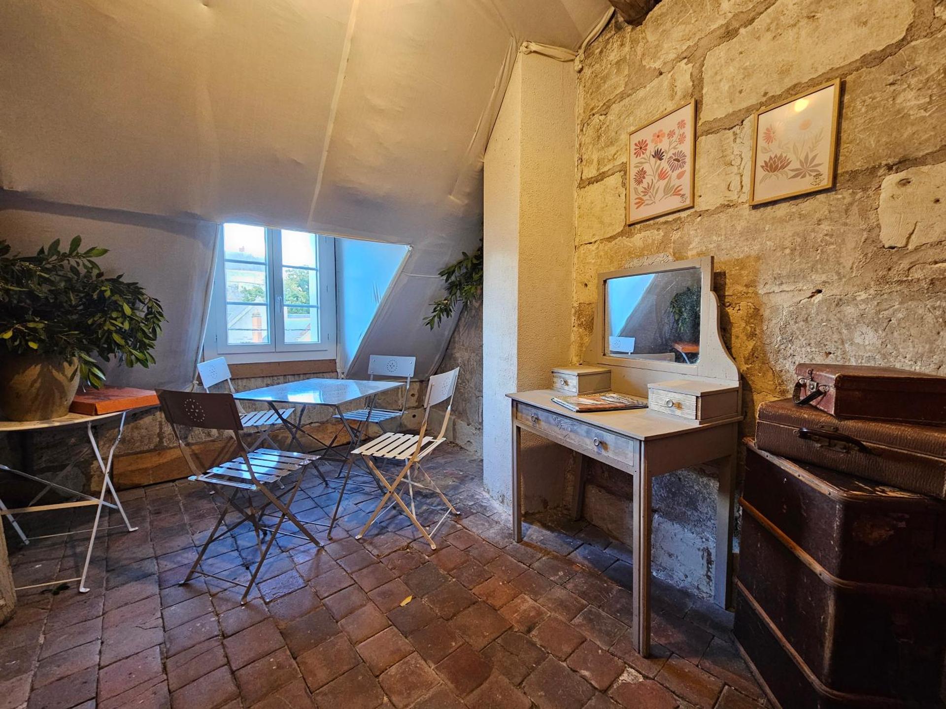 Regard sur le château