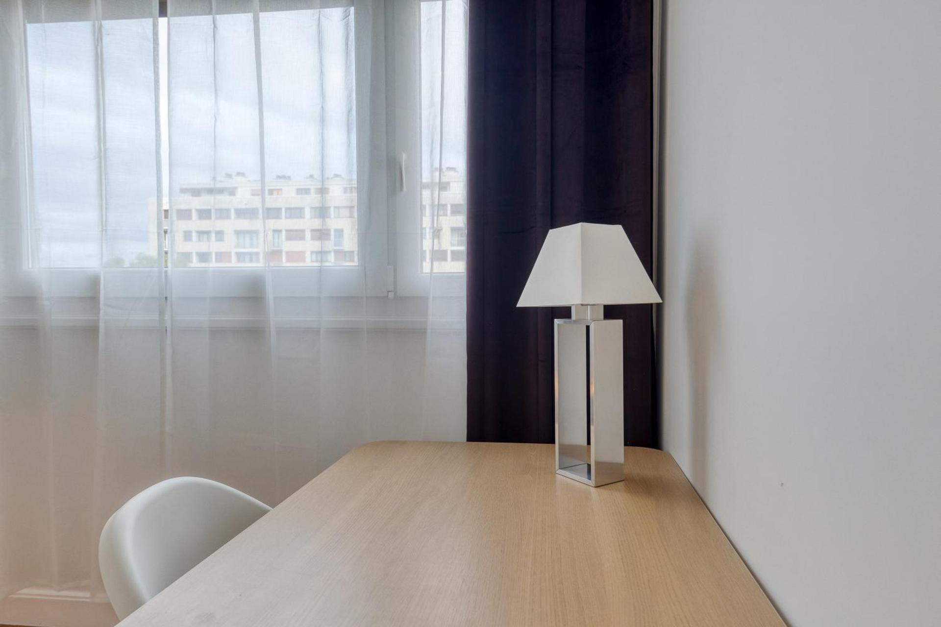 T3 10min from Orly airport and 5min from RER B