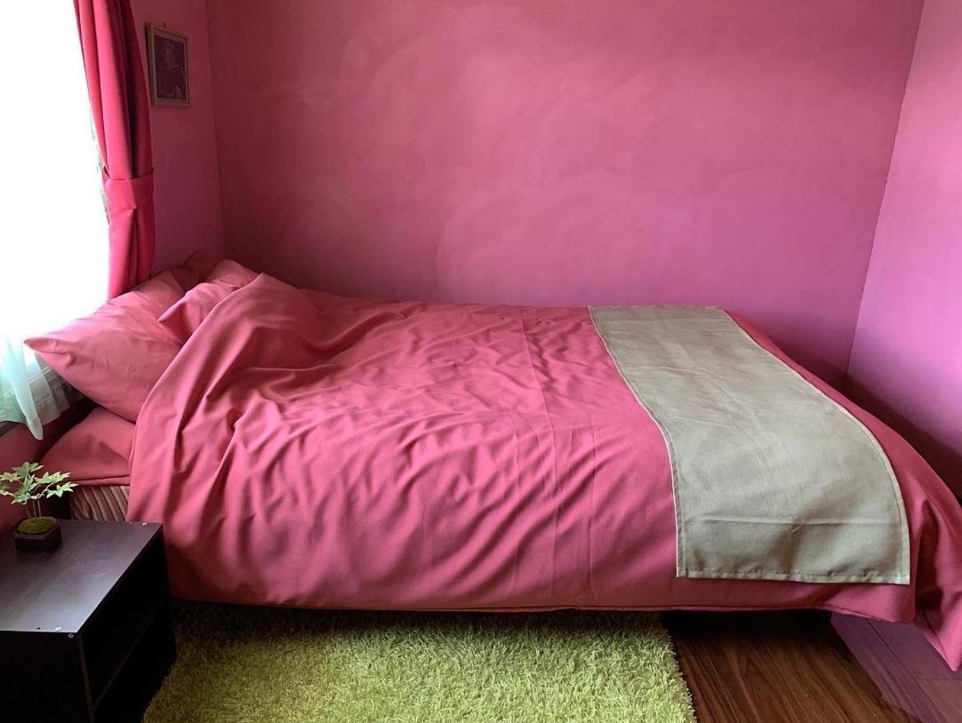 Cozy Penguin House Bibai