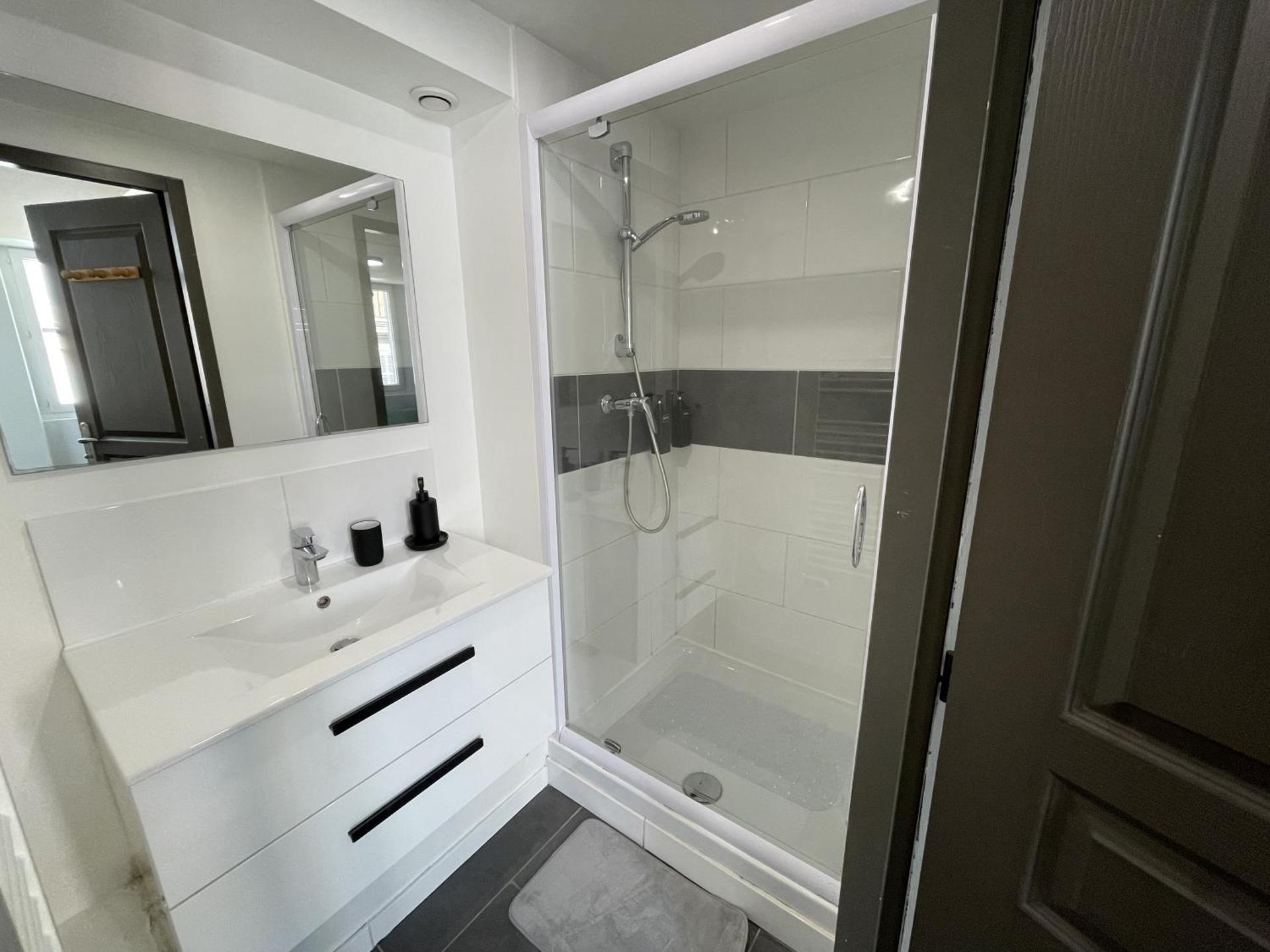 Marseille Mood II - Centre ville - calme - Duplex - 5 couchages - cuisine complète