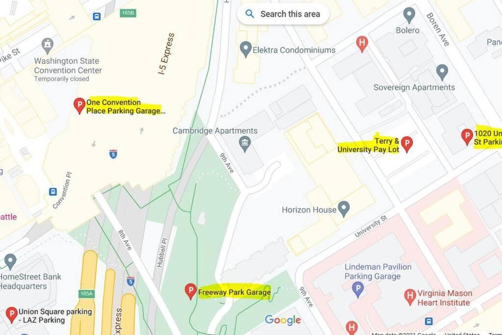 Vibrant Downtown, King Bed, Work Desk & Kitchen