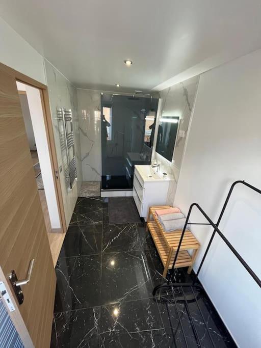 Appart 4 personnes proche PARIS Tour Eiffel