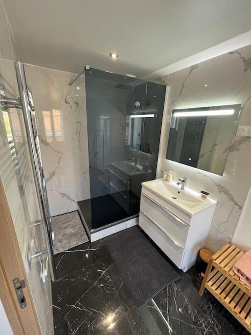 Appart 4 personnes proche PARIS Tour Eiffel