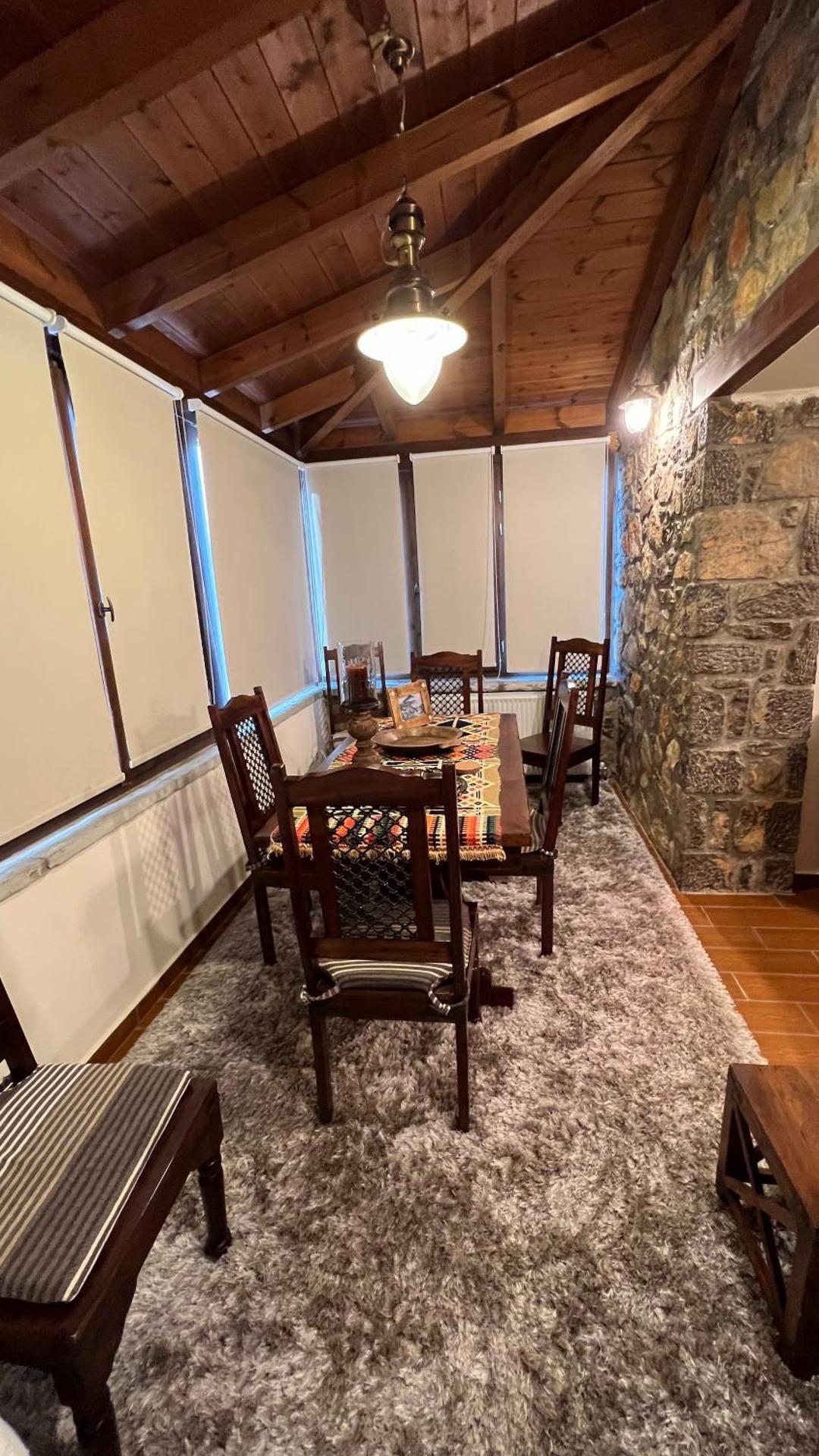 Mountain View - Full Villa