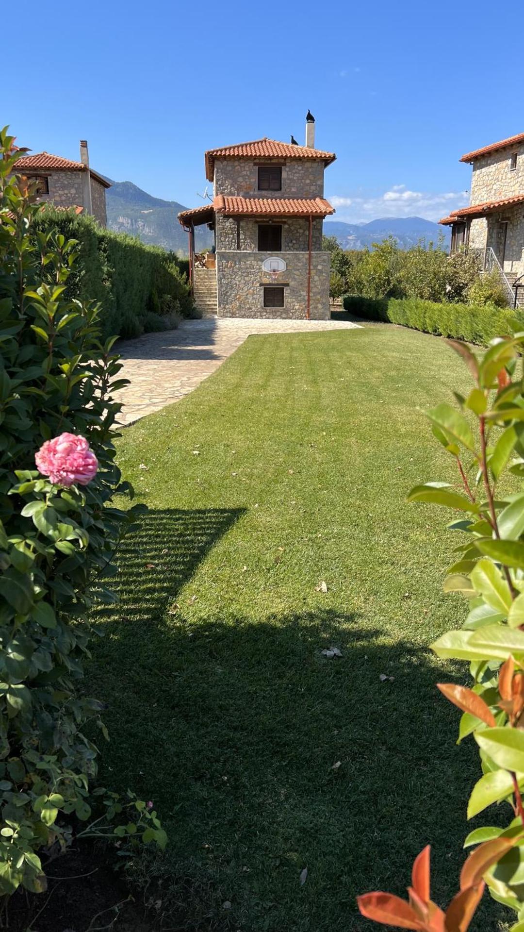 Mountain View - Full Villa