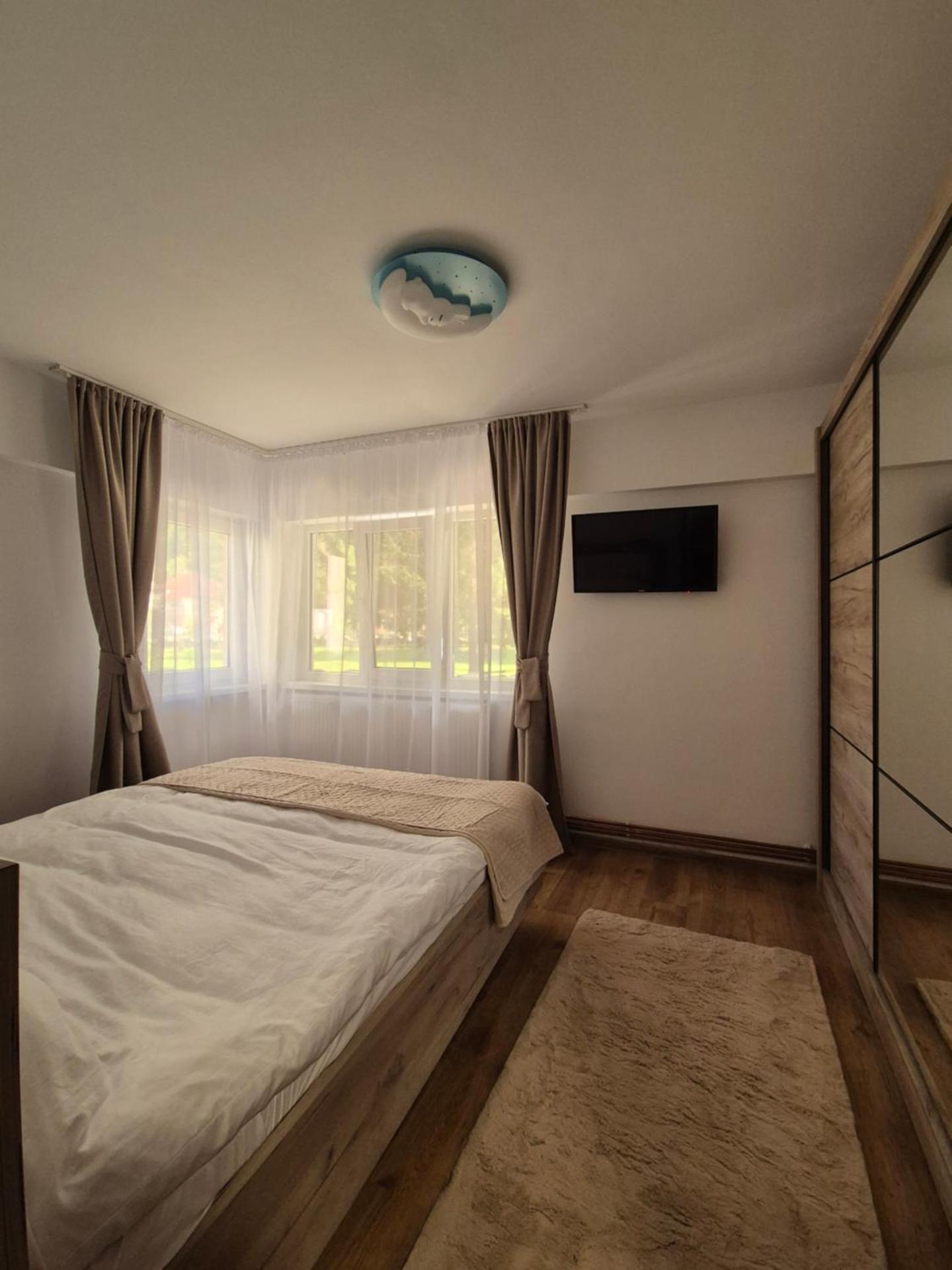 Family Residence Slănic-Moldova