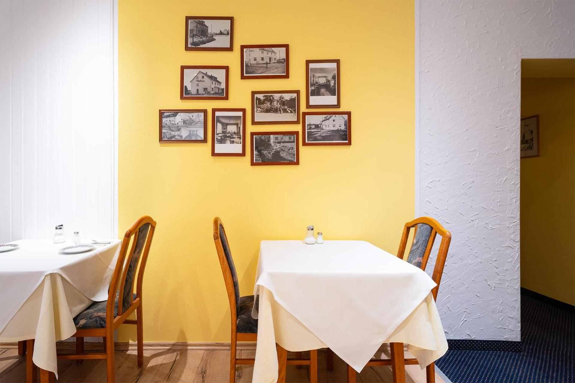 Restaurant/places to eat