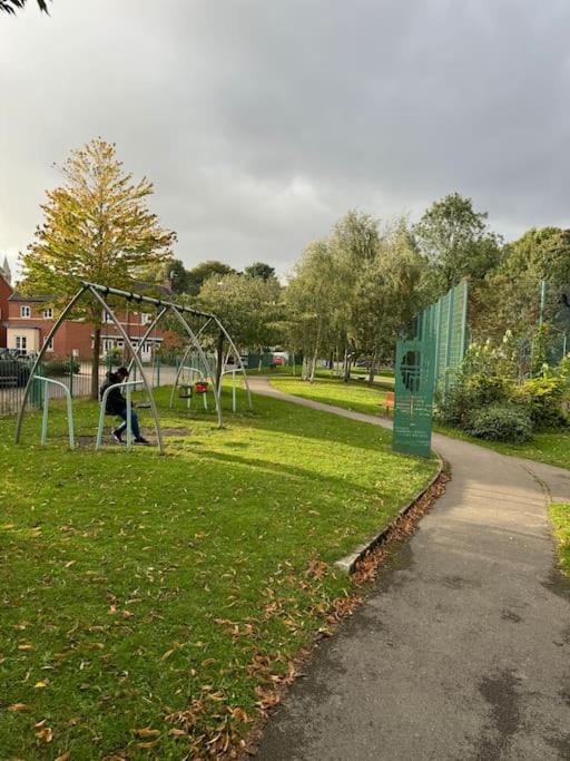 2bdroom city center house Perfect for contractors