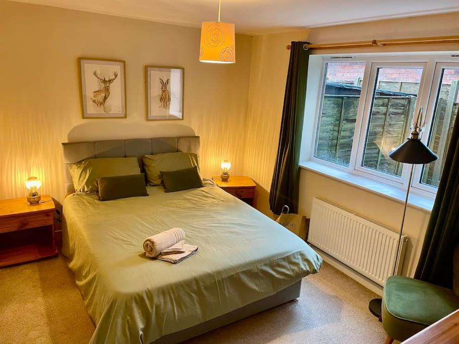 2bdroom city center house Perfect for contractors