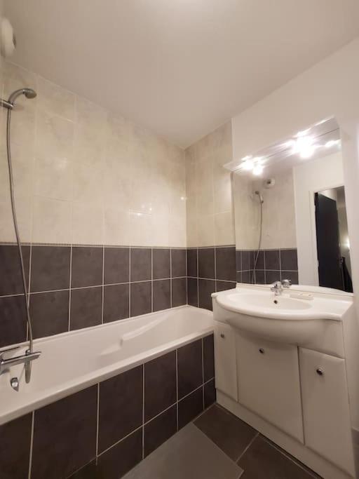 Duplex blue and yellow- Groupama Stadium-Eurexpo-Lyon