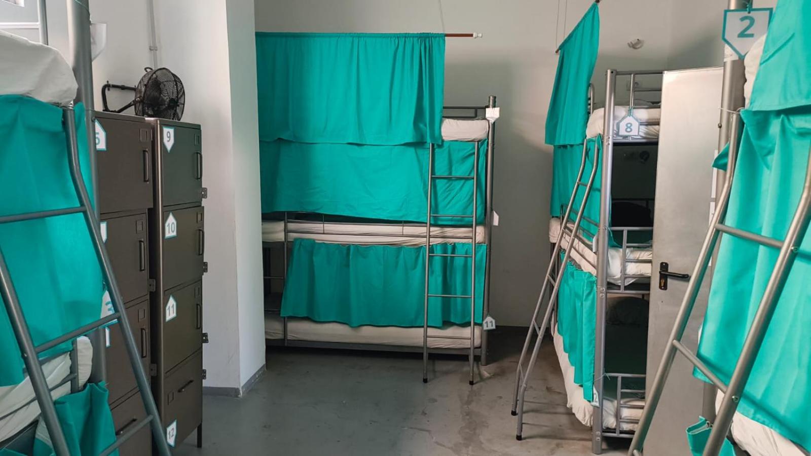 Mixed Dormitory Room