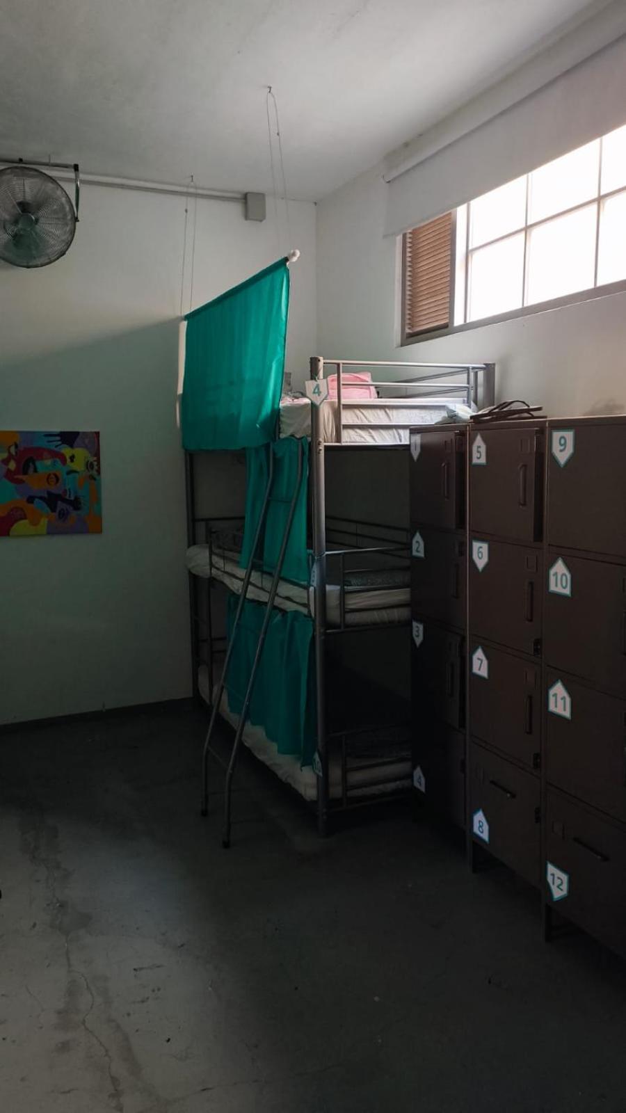 Mixed Dormitory Room