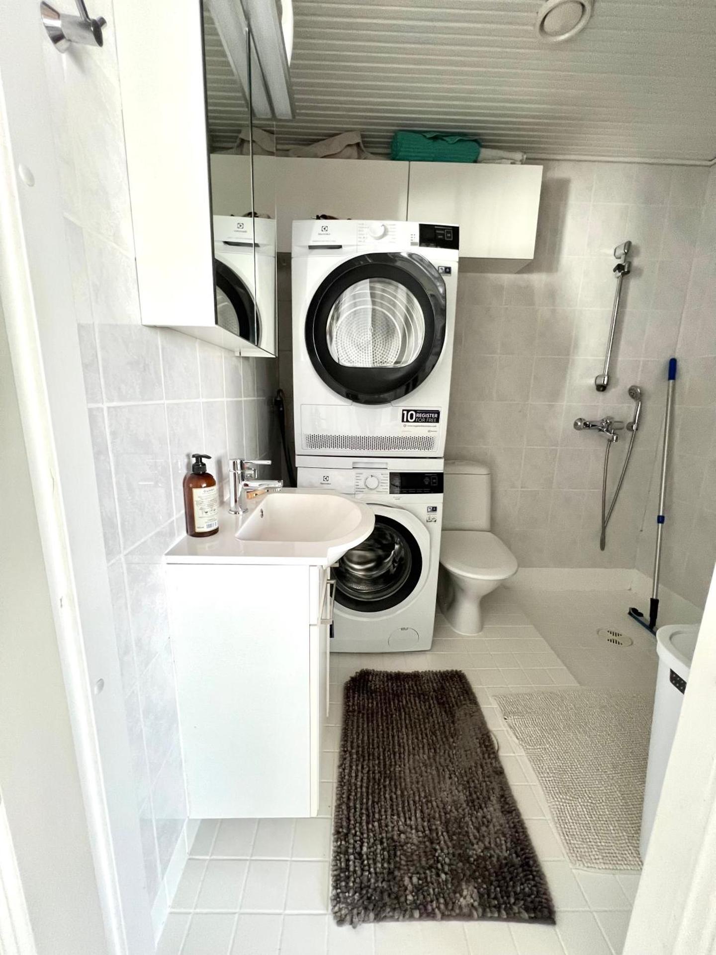 Hopea Villa, Vuokatin ytimessä sisältyy Sauna, ilmainen pysäköinti, Wi-Fi, 55smartTV, omapiha, sopii perheille