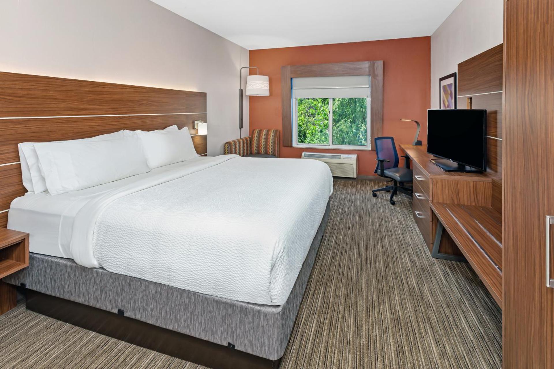 Holiday Inn Express Hotel & Suites Chicago South Lansing by IHG