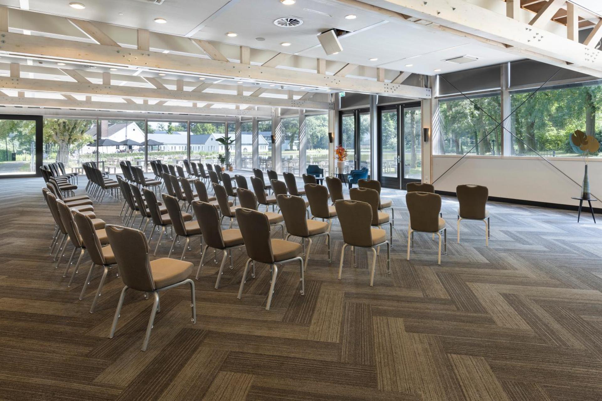 Meeting/conference room