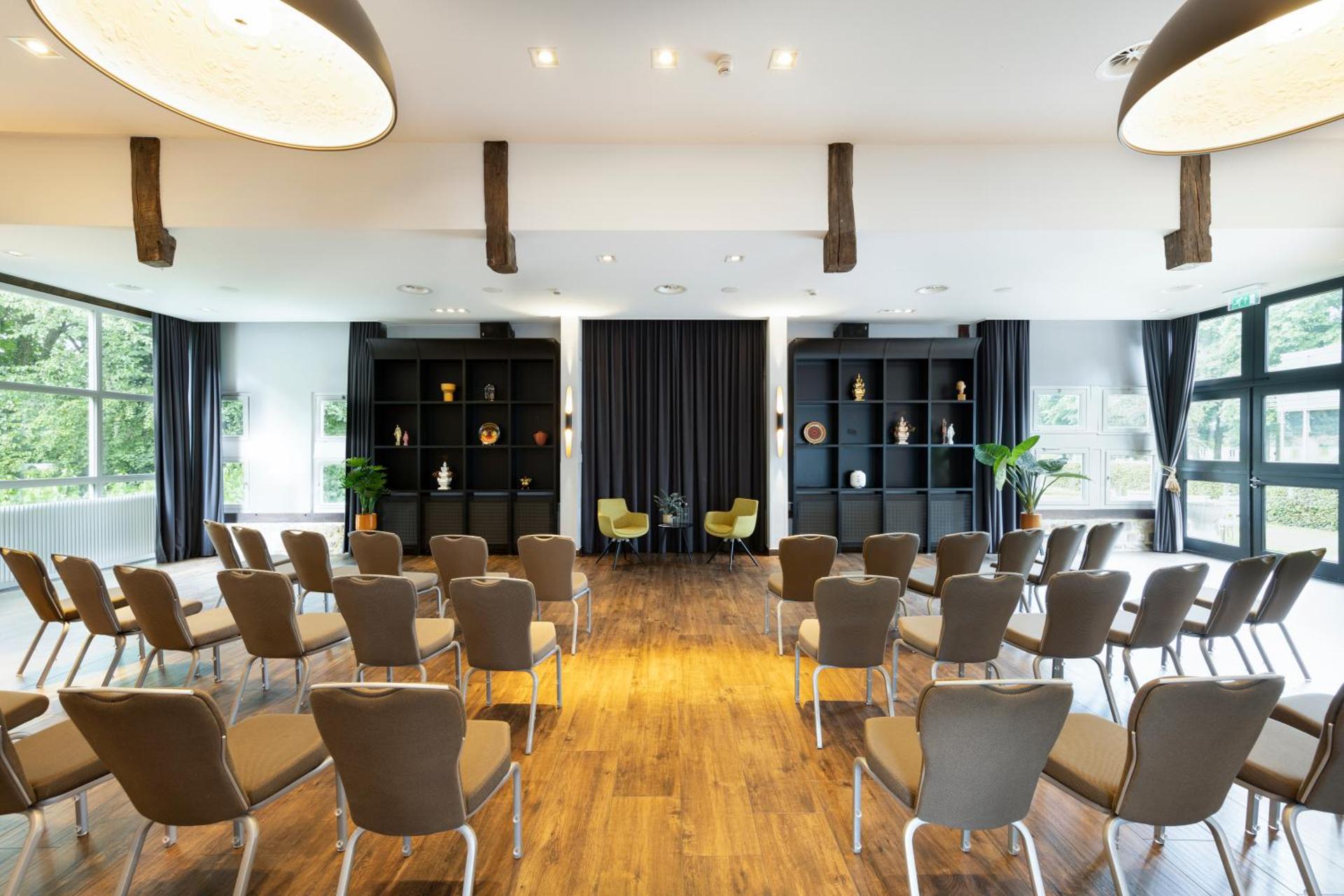 Meeting/conference room