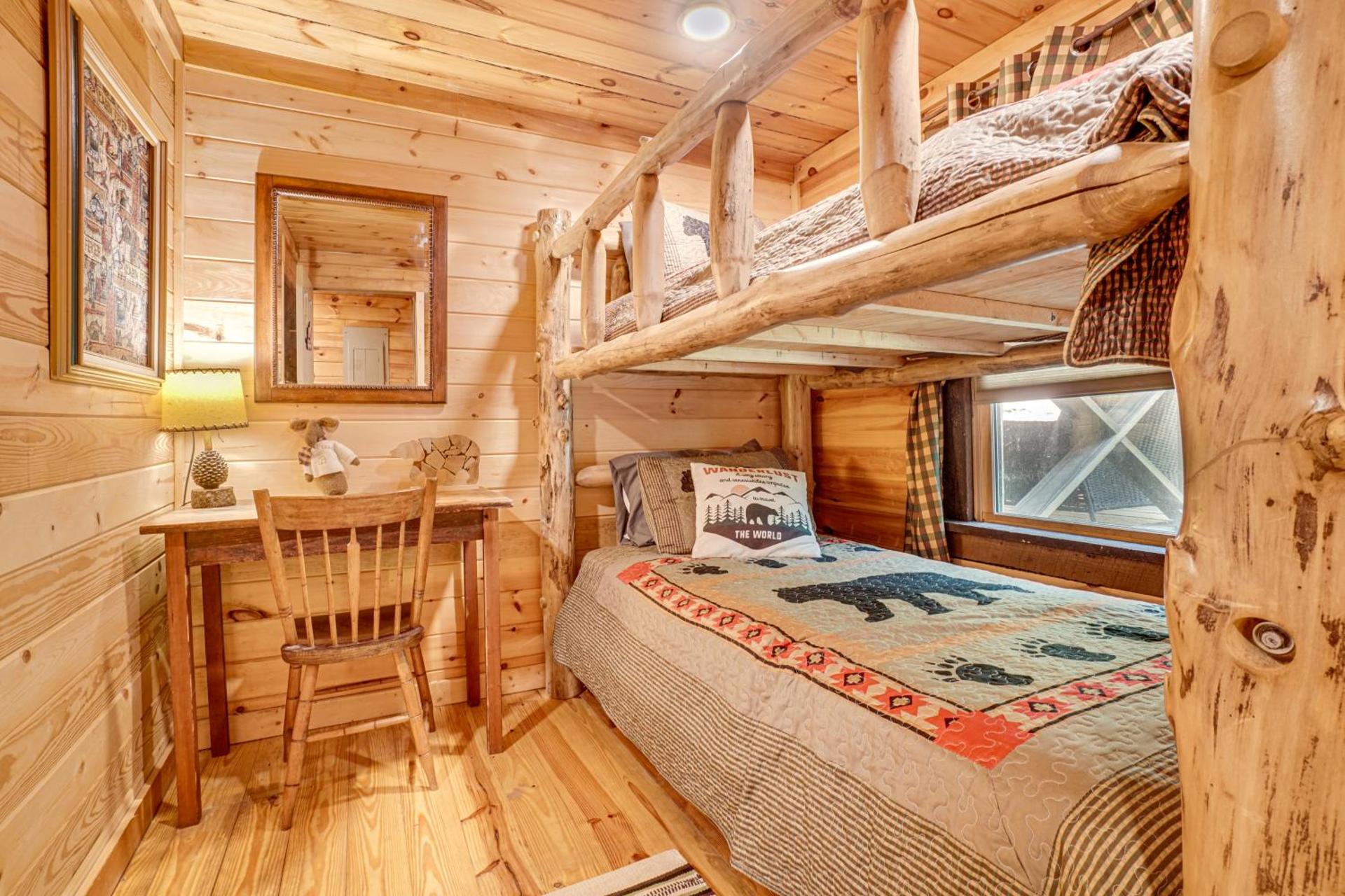 North Georgia Mtn Escape with Hot Tub and Games!