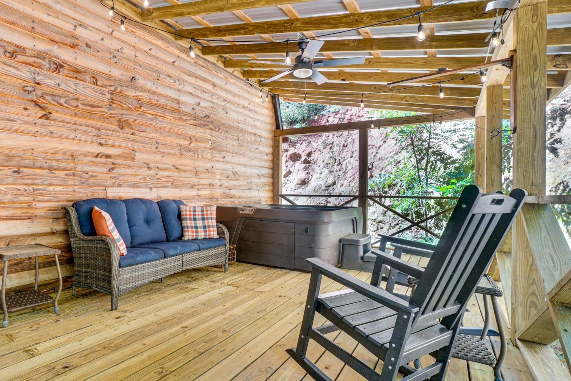 North Georgia Mtn Escape with Hot Tub and Games!