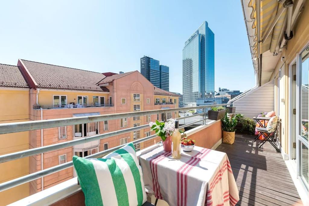 Best Location Central Station& Garage Parking