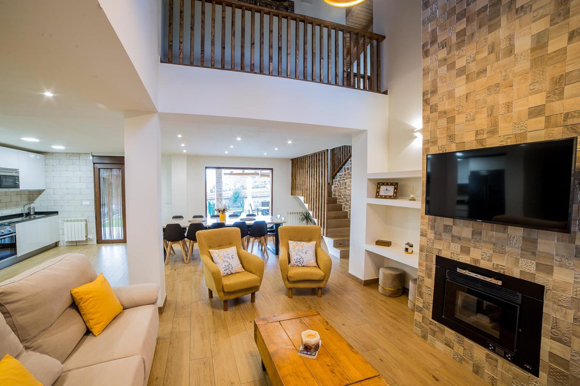 Communal lounge/ TV room