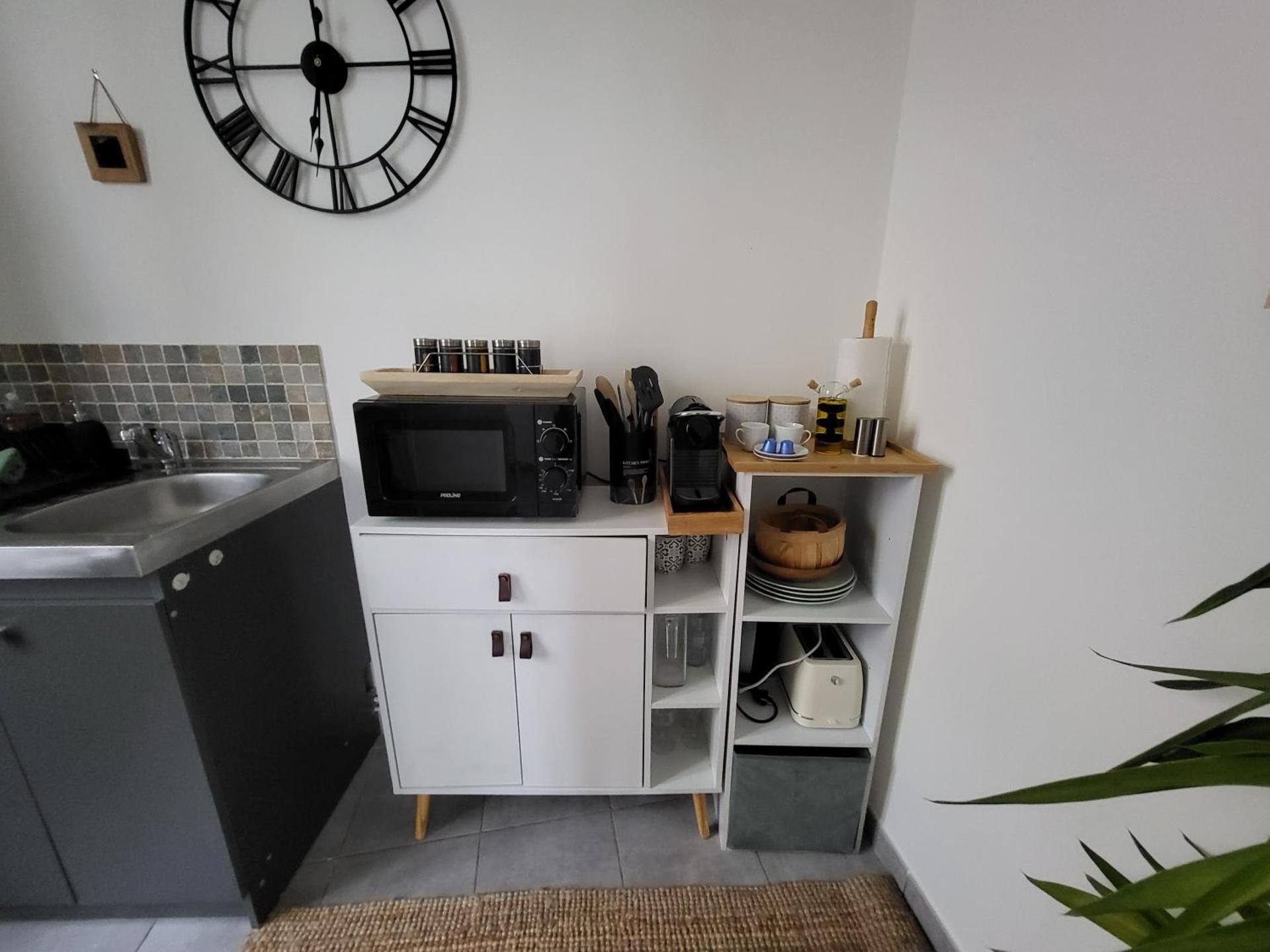 Coffee/tea facilities