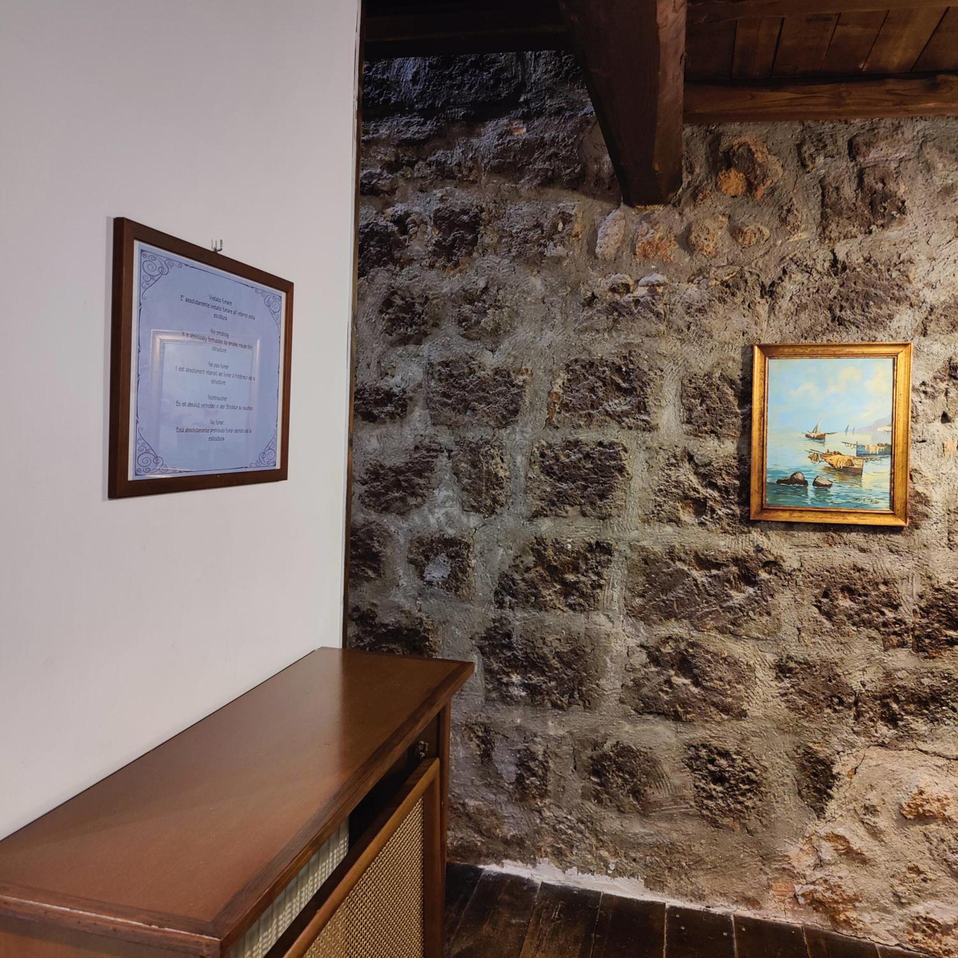 Maestosa Roccaforte dei Principi, 3 piani tutti per voi!