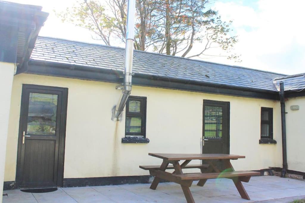 Cozy country cottage on Equestrian estate