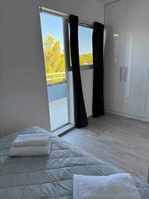 Kifisia Penthouse by Taurus