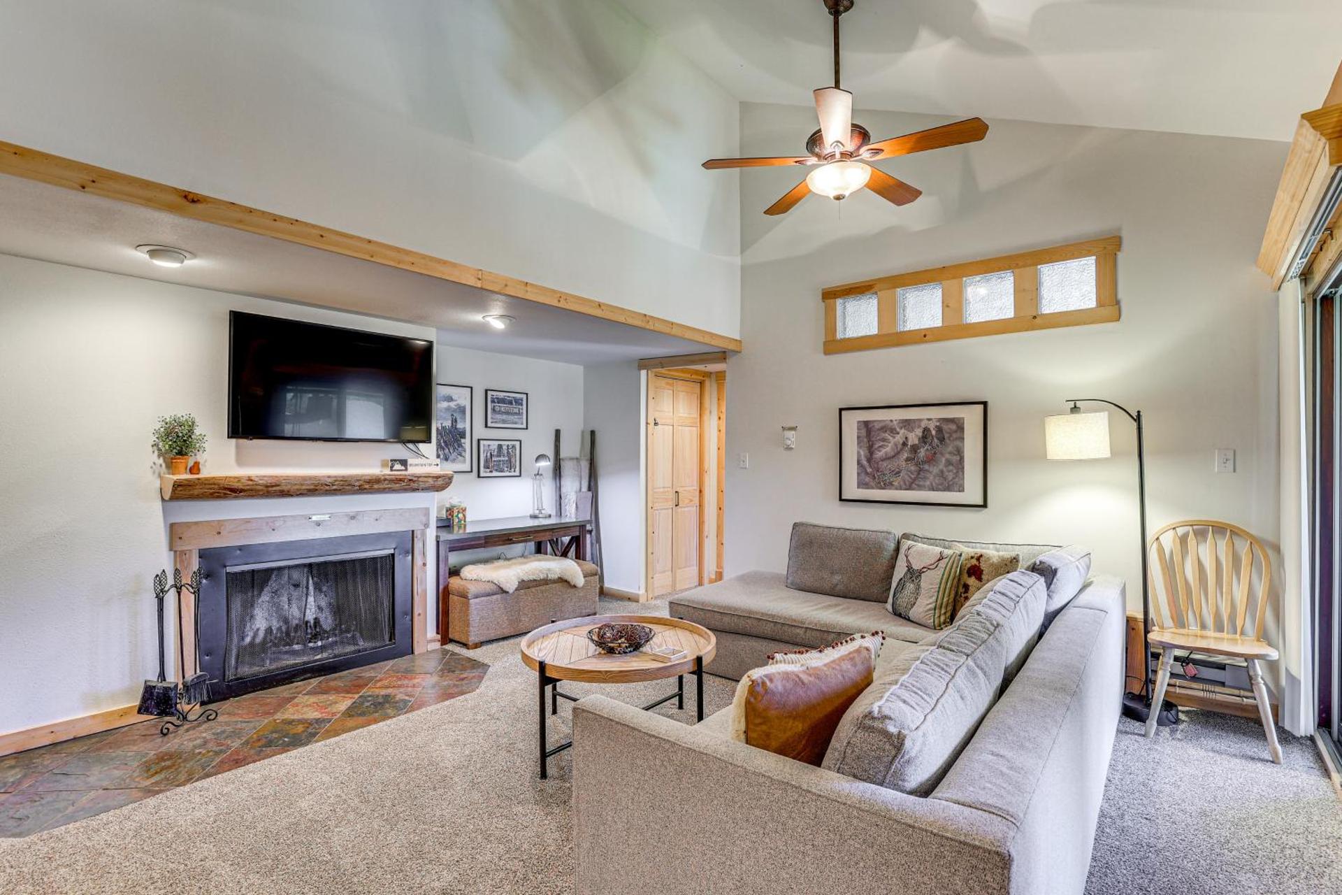 Ski Shuttle and Mountain Views Keystone Resort Home