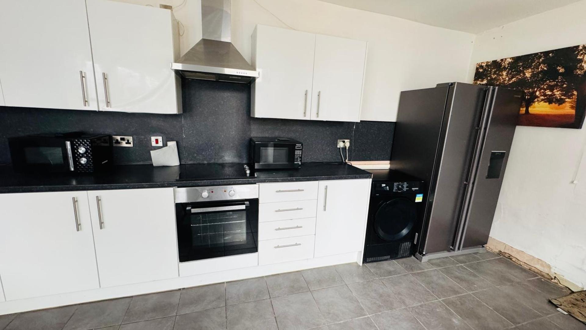 Ella street Double room