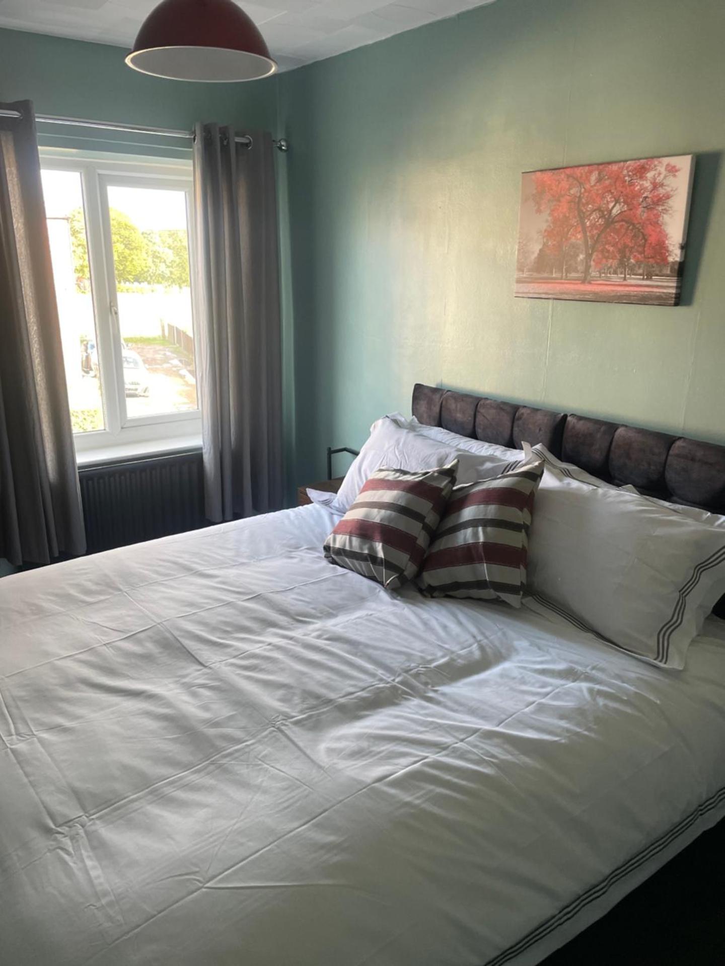 Modern and Homely Appartment! - Available as individual rooms or the Entire Property!