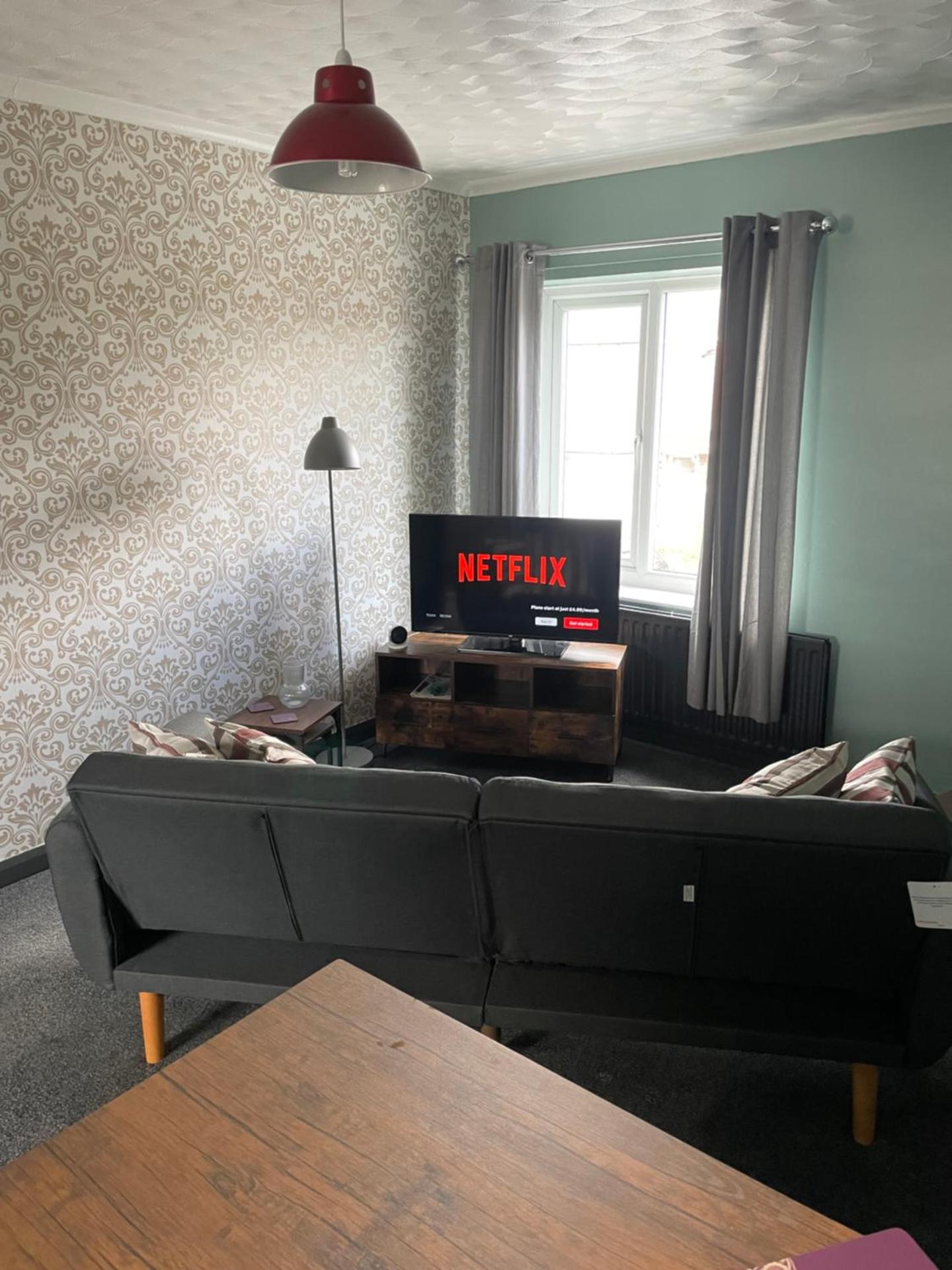 Modern and Homely Appartment! - Available as individual rooms or the Entire Property!