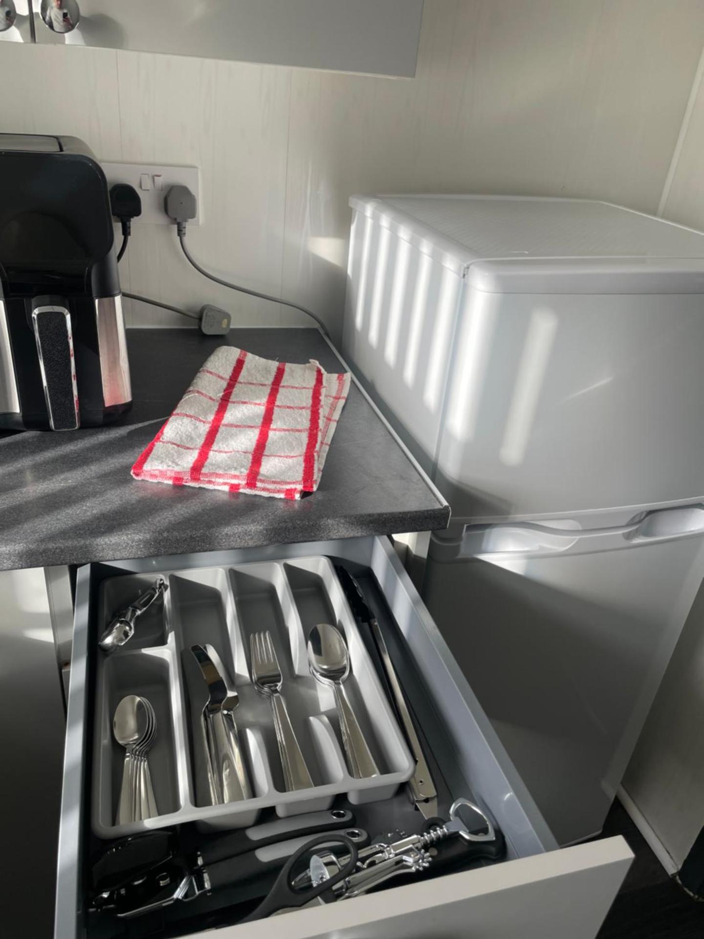 Modern and Homely Appartment! - Available as individual rooms or the Entire Property!