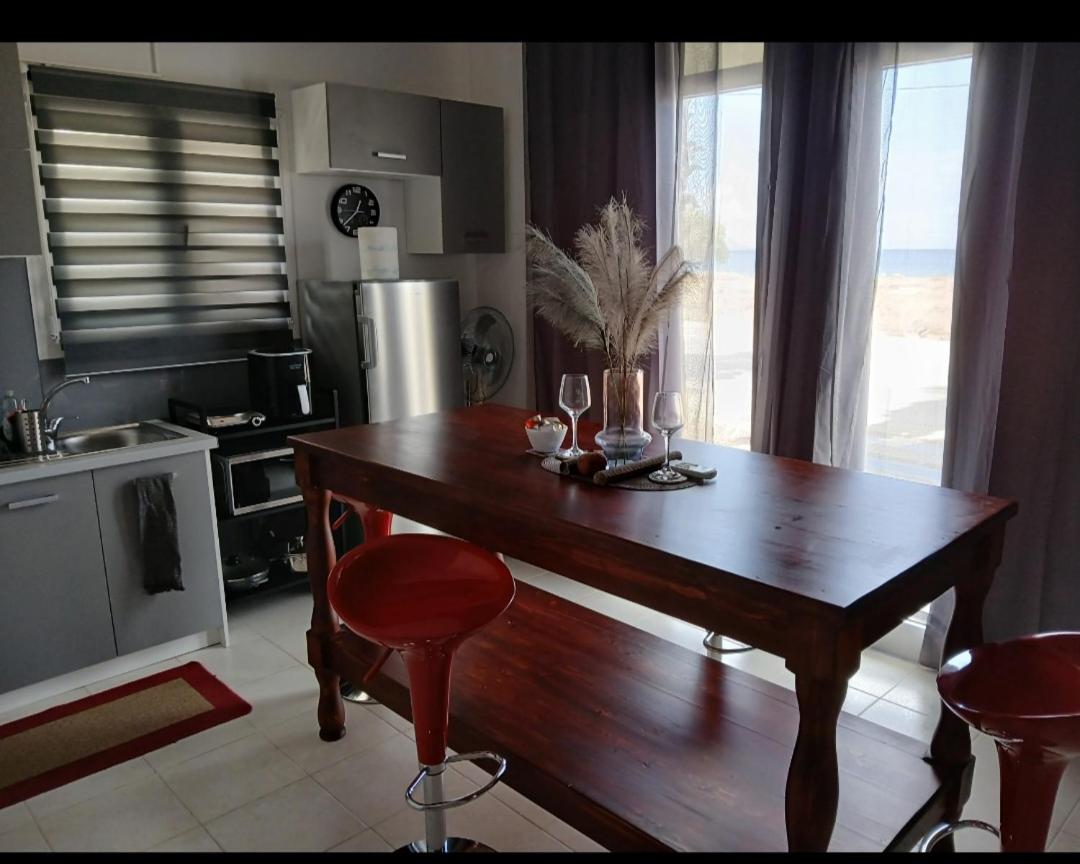 STUDIOS POSEIDONIA apartments 50 & 70 sqm with sea view