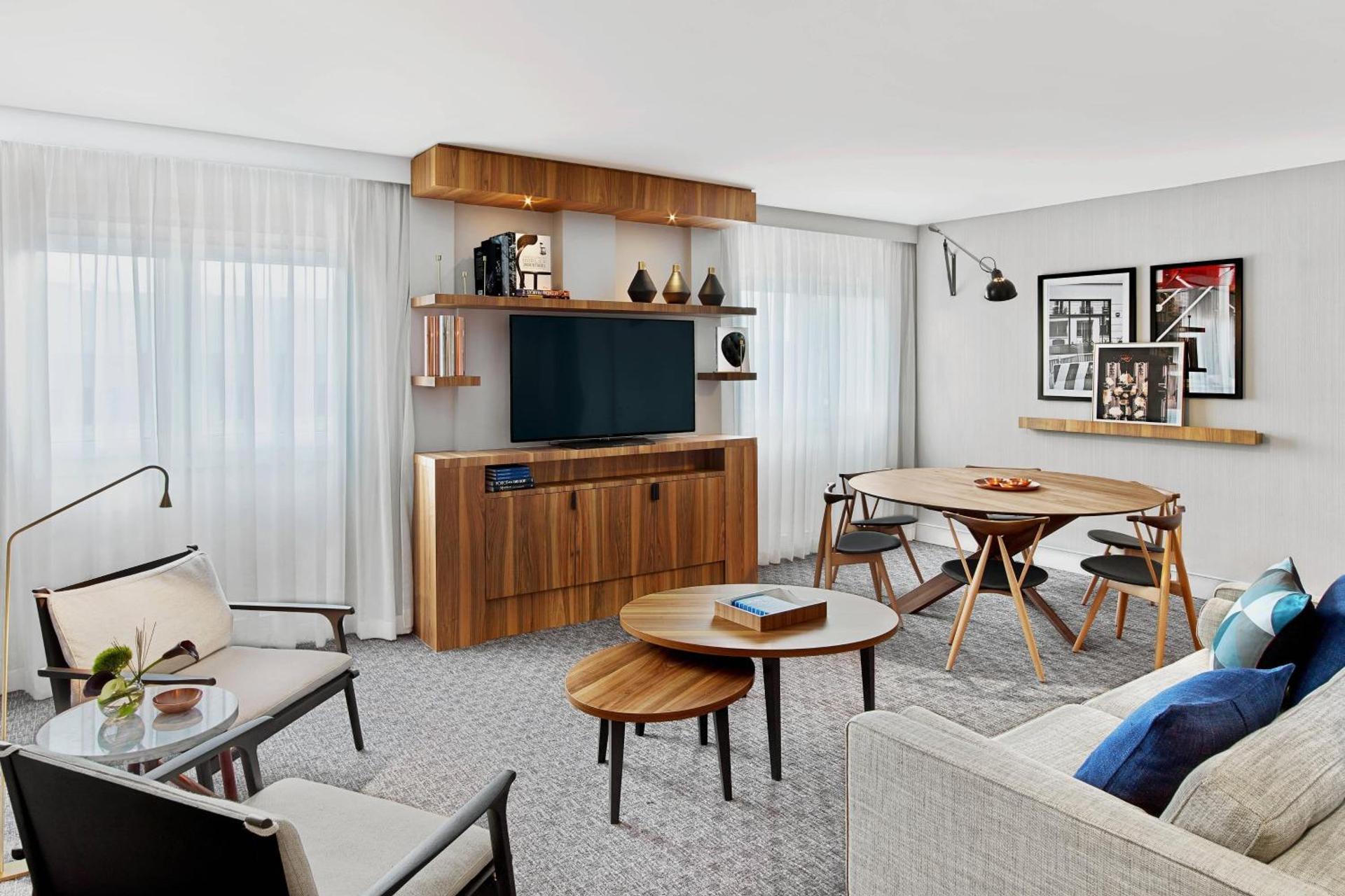 Photo of the whole room