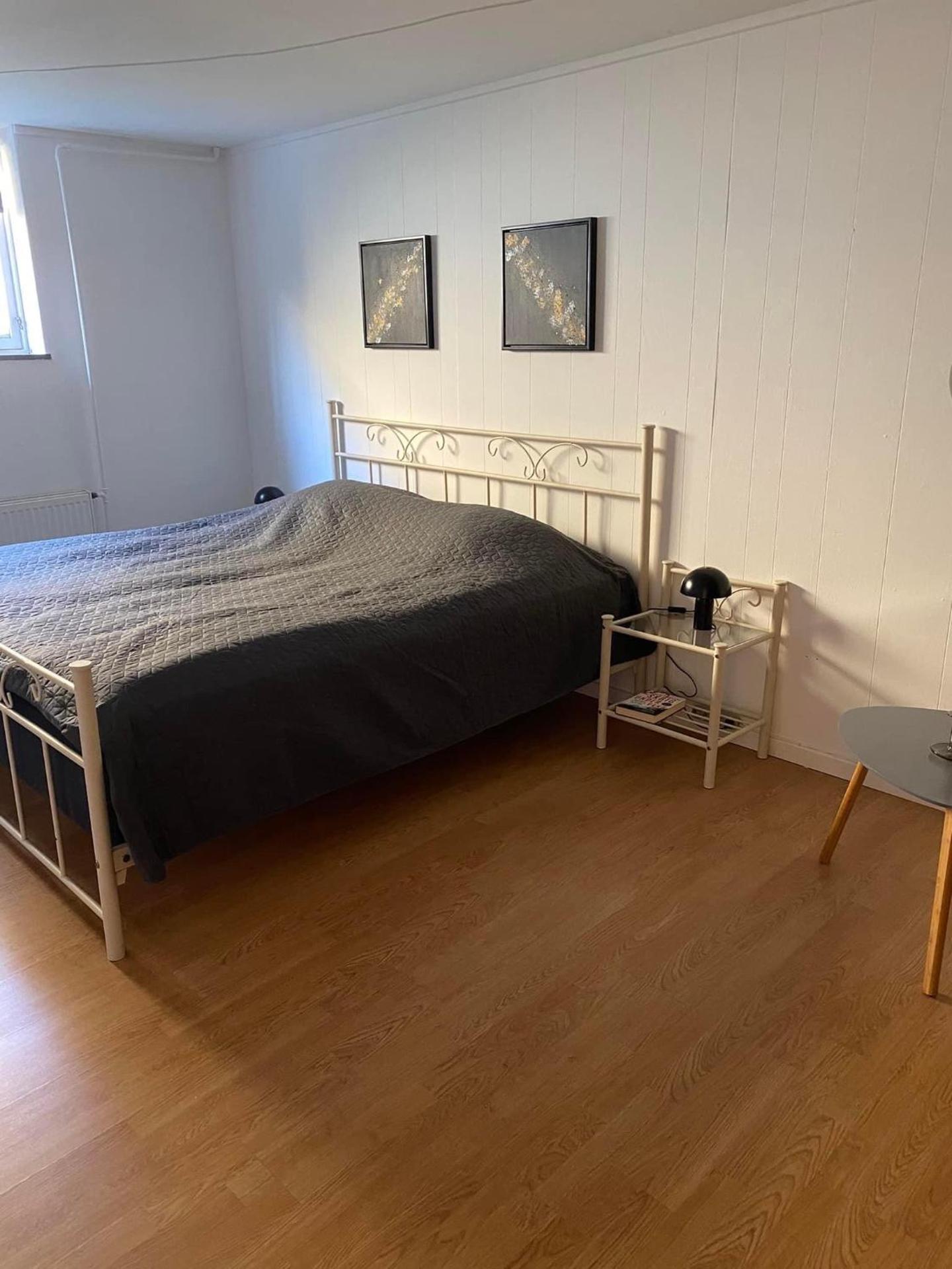 Bed minus breakfast Den hyggelige kælder