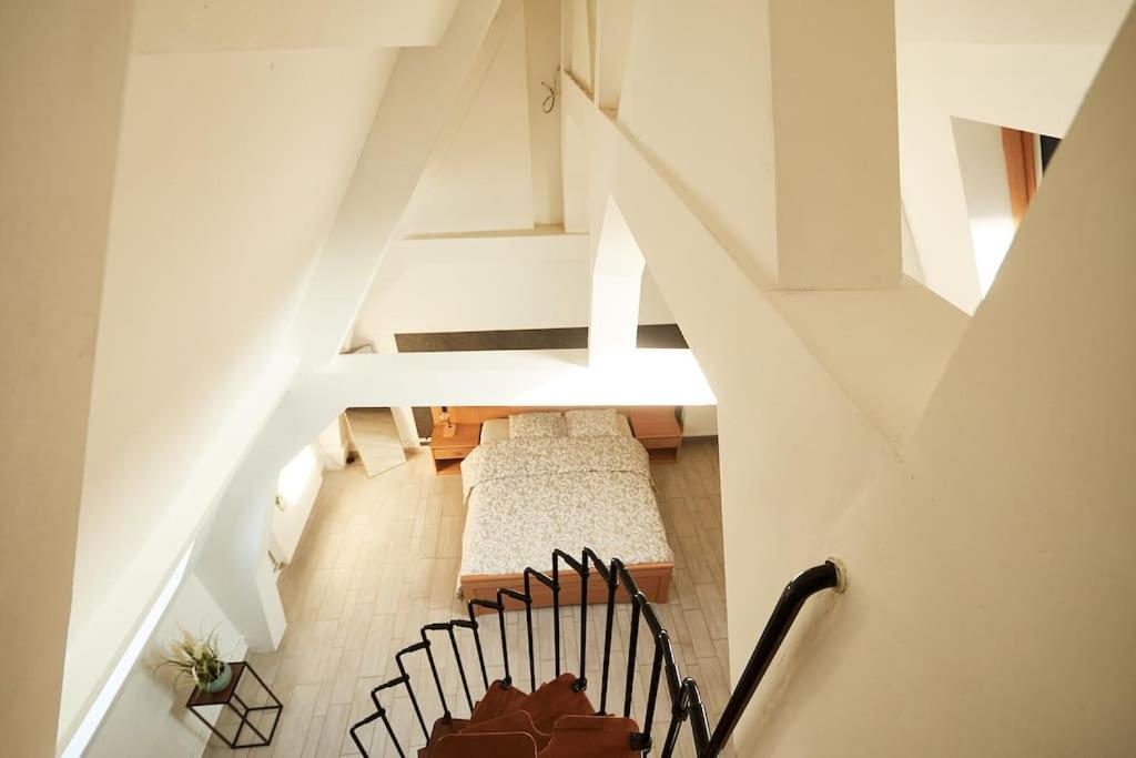 Grand studio center of Mons