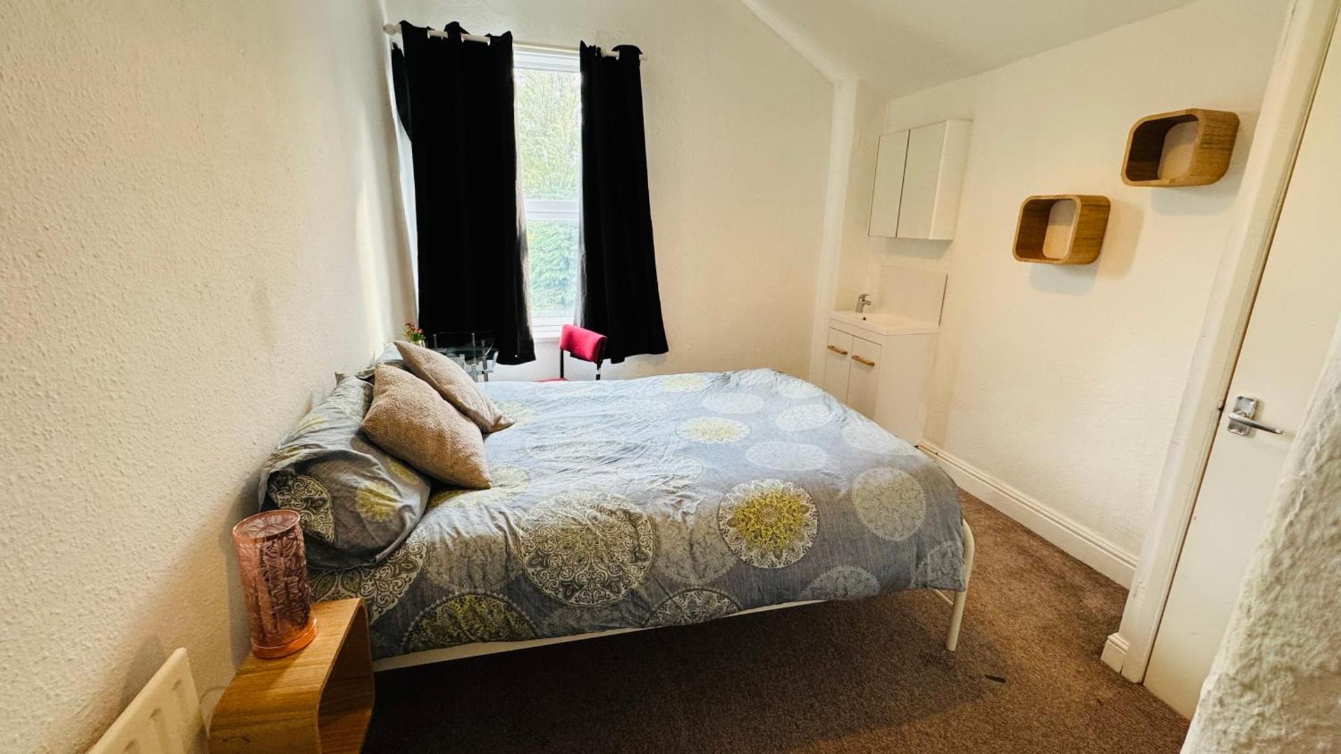 Ella street Double room
