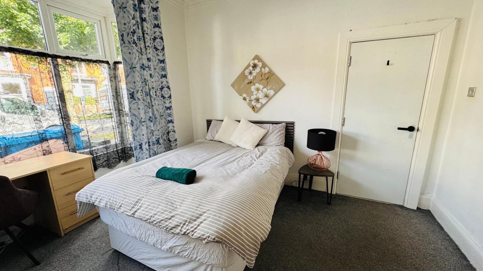 Ella street Double room