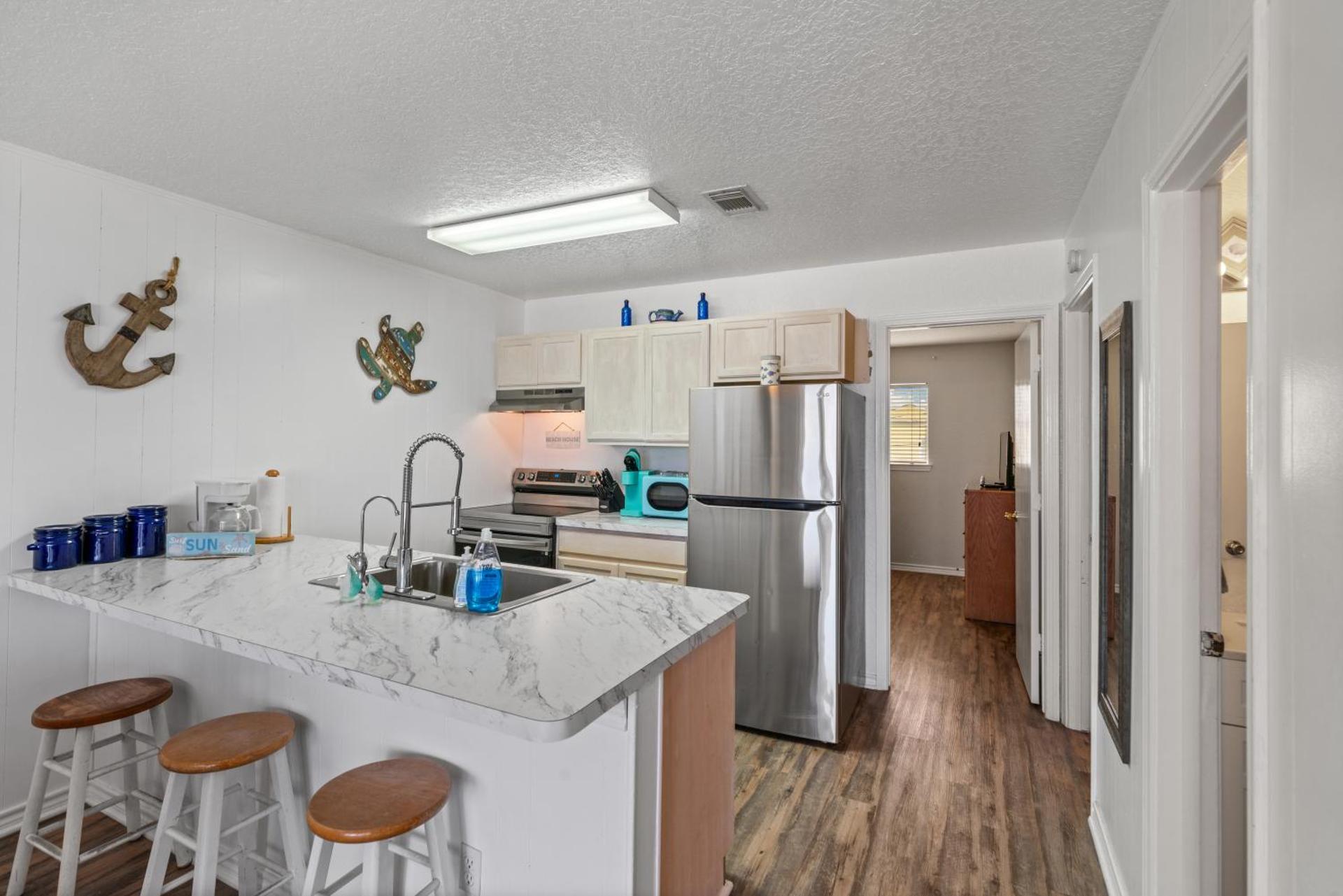 Kitchen or kitchenette