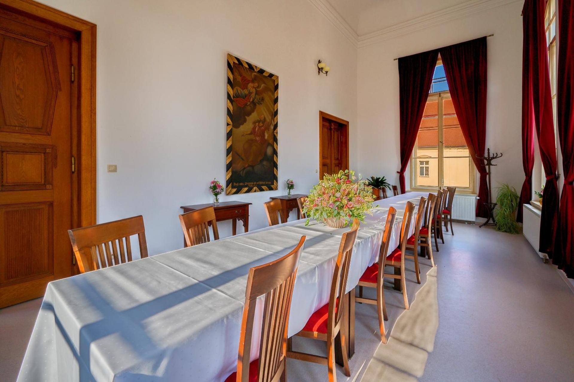 Meeting/conference room