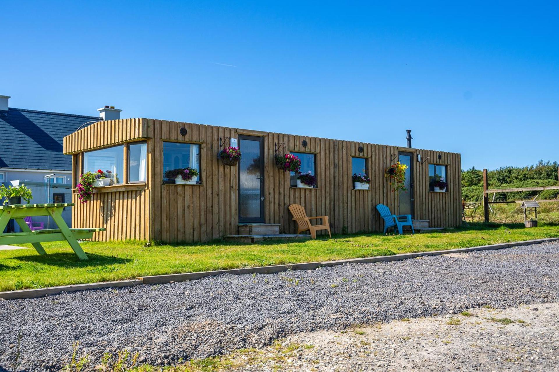 Geraghtys Farmyard Pods